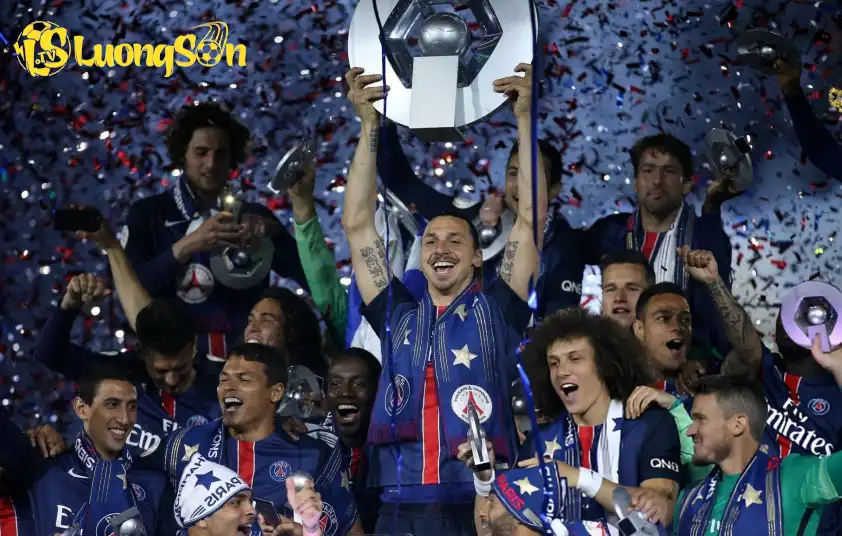 Ibrahimovic gặt hái được nhiều danh hiệu lớn tại các đội bóng hàng đầu châu Âu