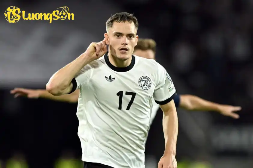 Bom tấn Florian Wirtz đang tập trung cùng ĐTQG Đức