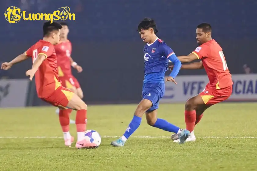 Mặc dù đã giành chiến thắng trước Nepal, nhưng ĐT Việt Nam vẫn cần phải cải thiện nhiều điều.